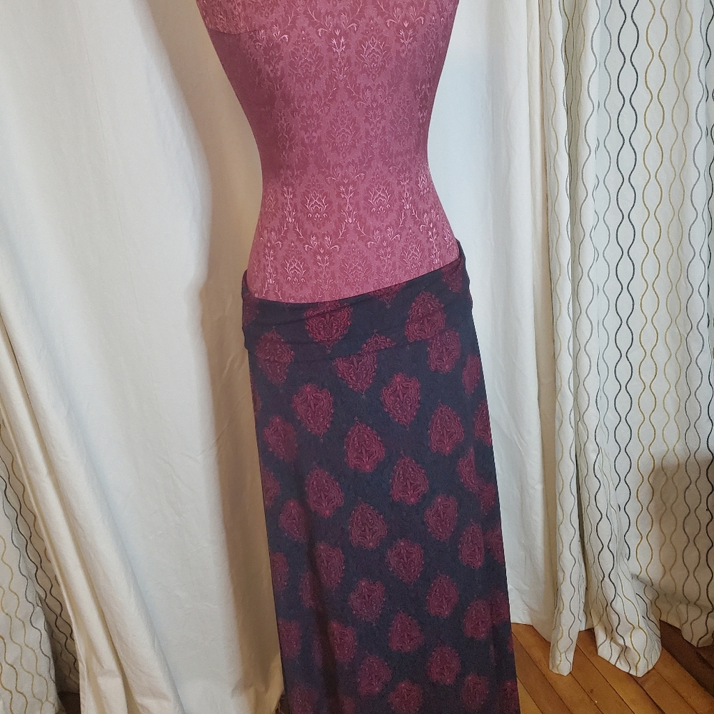 Lularoe Maxi size L navy and maroon lace pattern